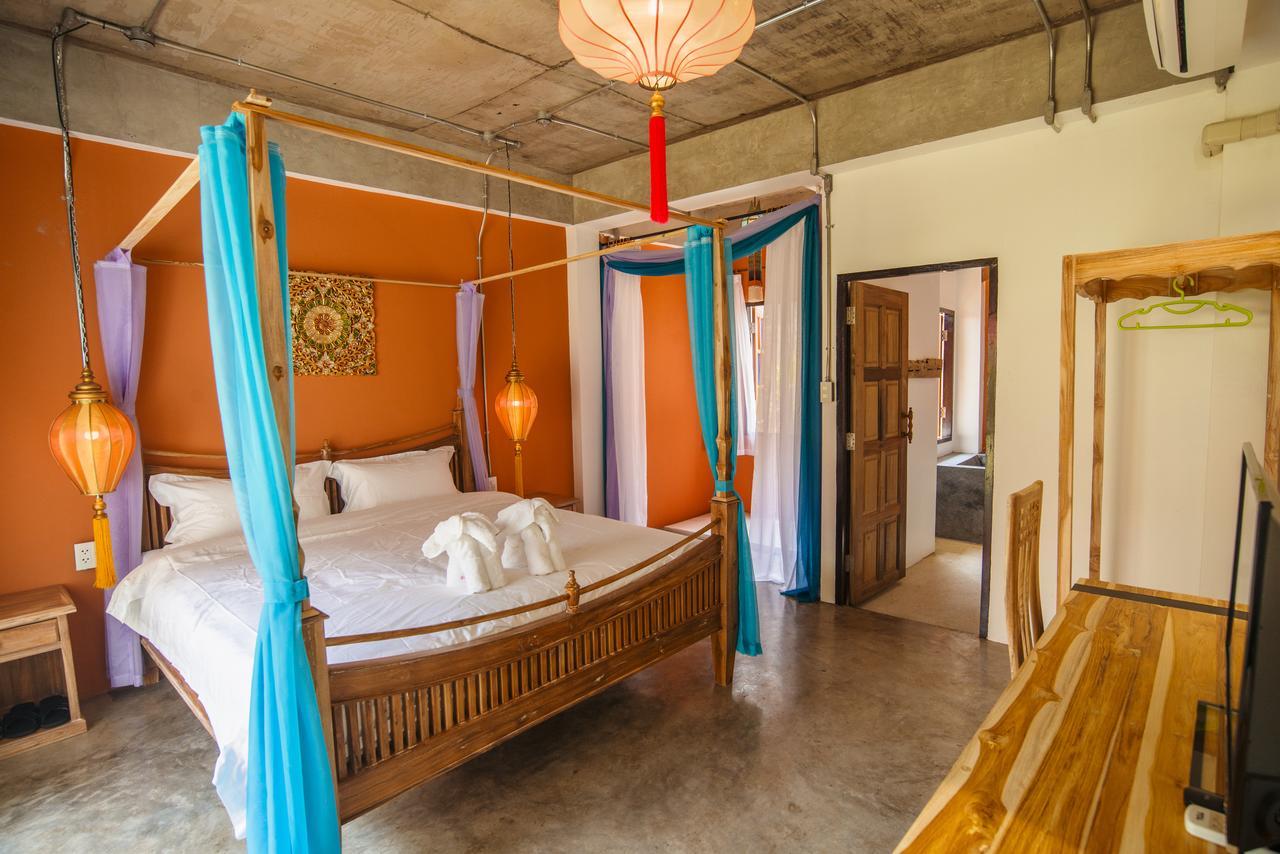 Garden Yard Inn Chiangmai Чіангмай Екстер'єр фото