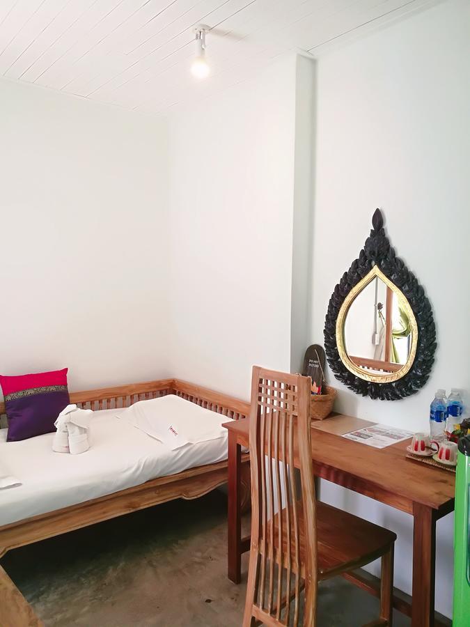 Garden Yard Inn Chiangmai Чіангмай Екстер'єр фото